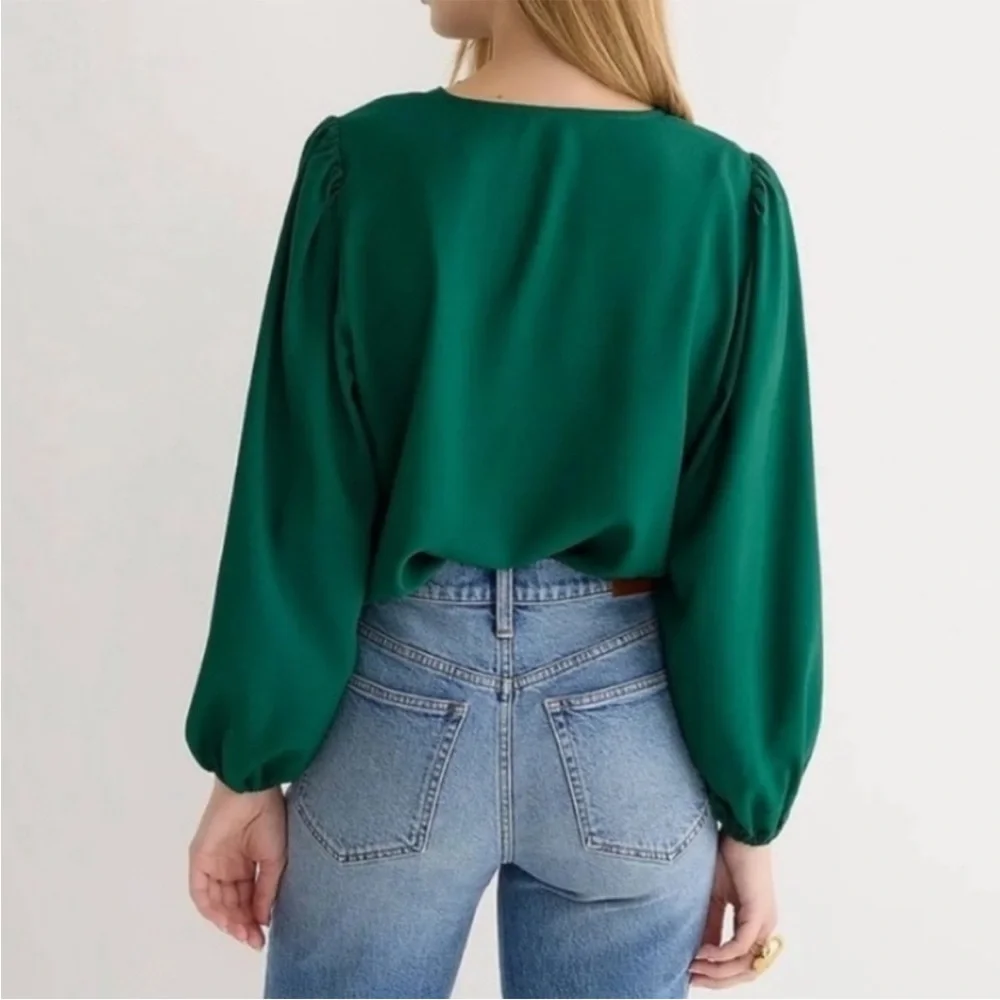 J. Crew Long-Sleeve Keyhole Top in Black Size Petite Small